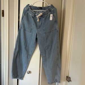 NWT GAP Pull-On Barrel